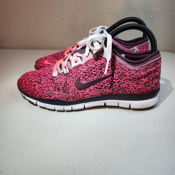 Nike Free TR 4 Mezzo Print Hyper Punch White Deep Burgundy Shoe Women's Size 6.5 - Picture 4 of 7